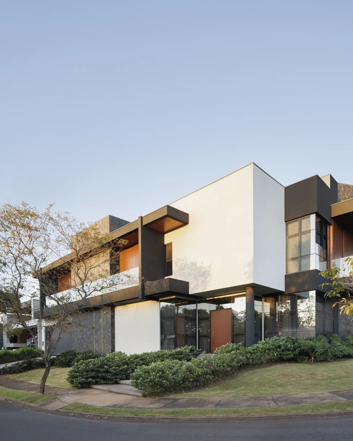 Fachada residencial contemporânea